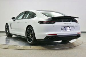 2020 Porsche Panamera GTS