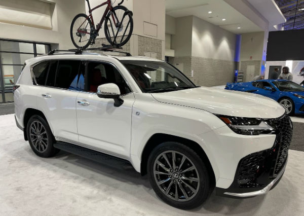 2025 Lexus LX 600 Hybrid