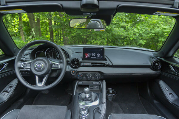 2025 Mazda MX-5 Miata Interior