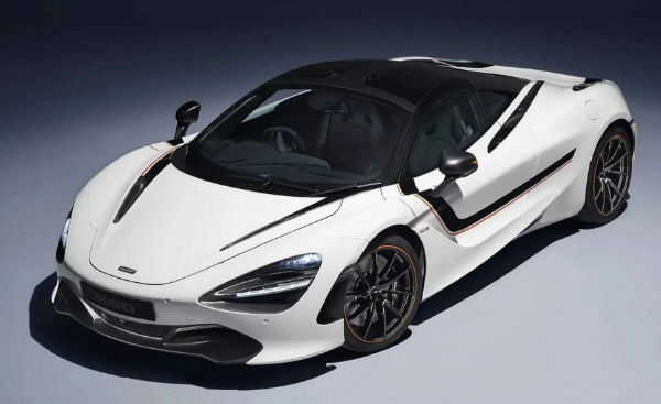 2025 McLaren 720S Car