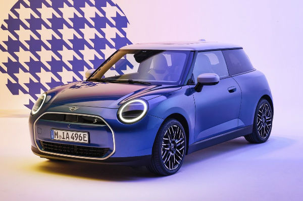 Mini Cooper Convertible 2025 EV